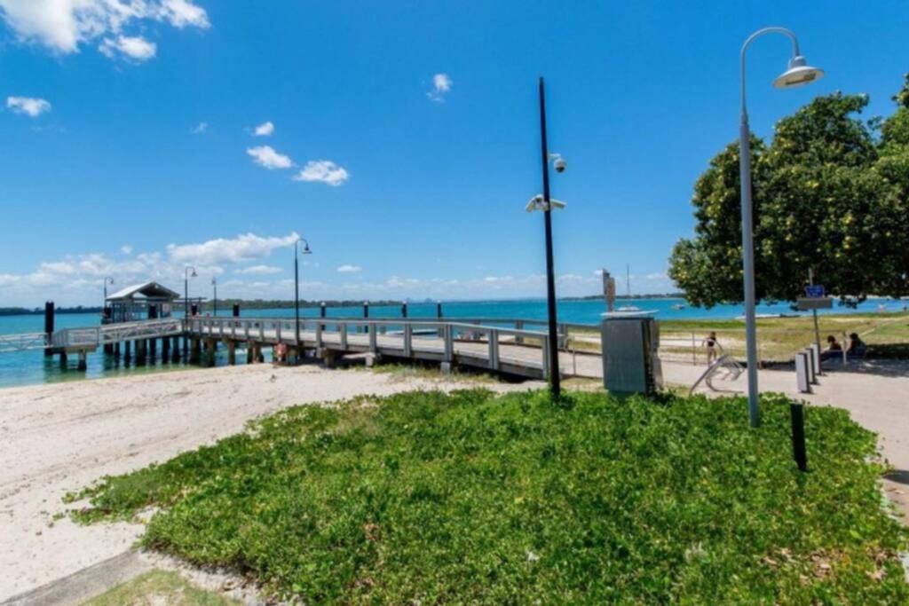 Bongaree Bribie Island Unit With Pool - Amazing Beaches & Lifestyle! מראה חיצוני תמונה